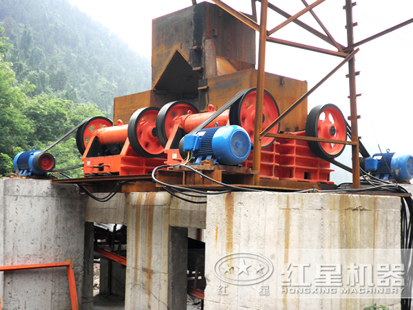 石英石破碎機現場圖